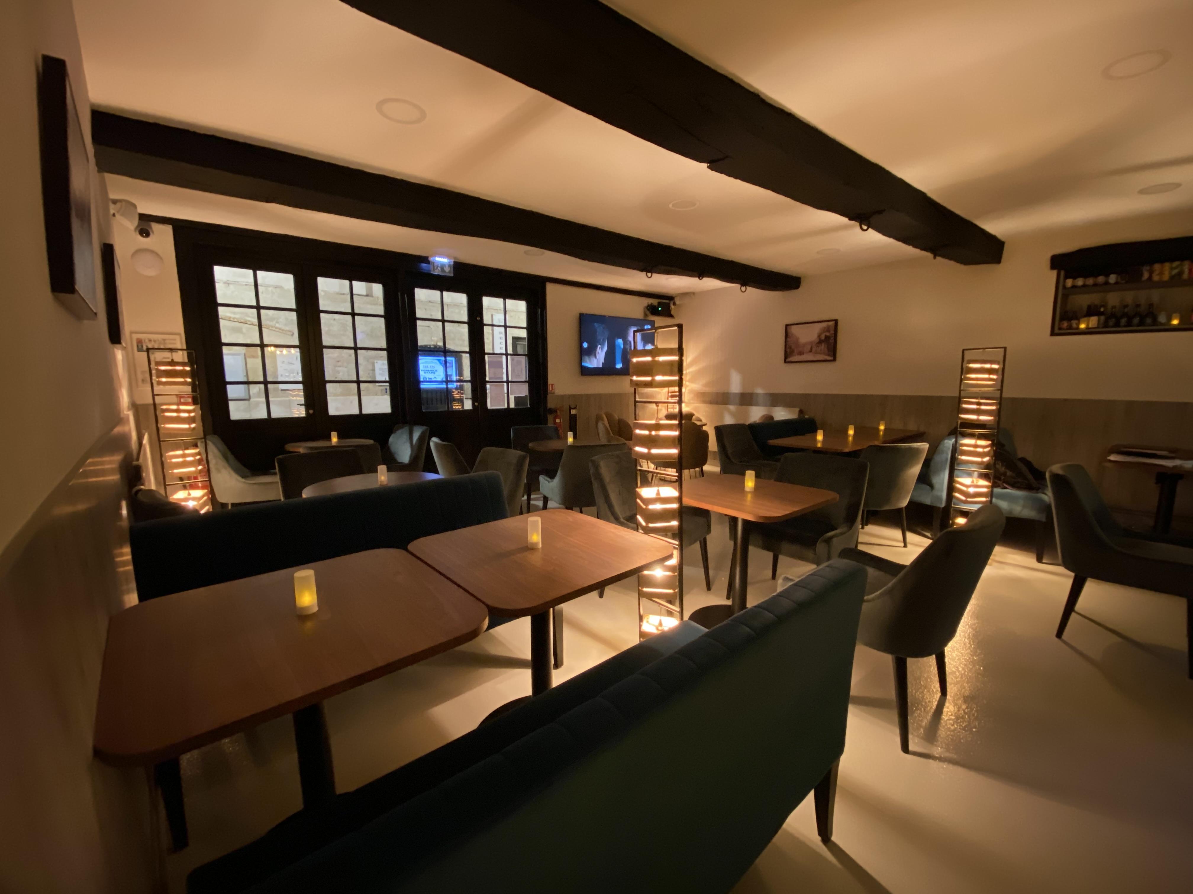 Logis - Hotel & Restaurant Saint Nicolas Chaumont-en-Vexin Eksteriør billede
