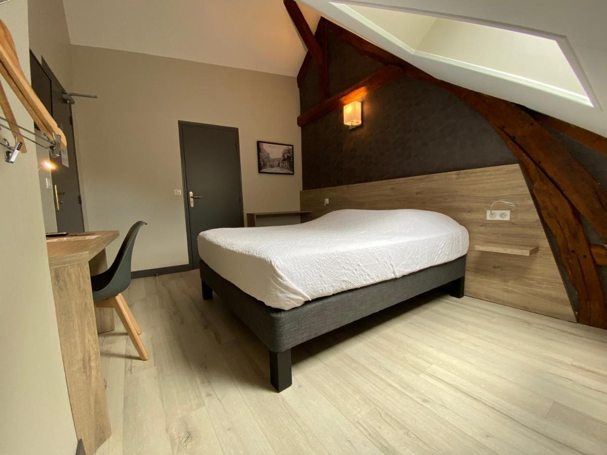 Logis - Hotel & Restaurant Saint Nicolas Chaumont-en-Vexin Eksteriør billede